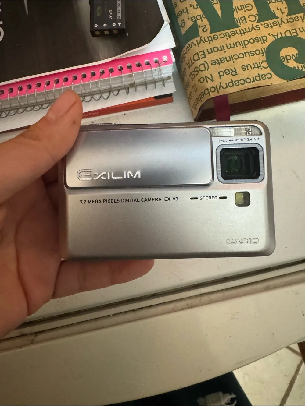 Casio Exilim EX-V7 Compact Digital Camera in Silver